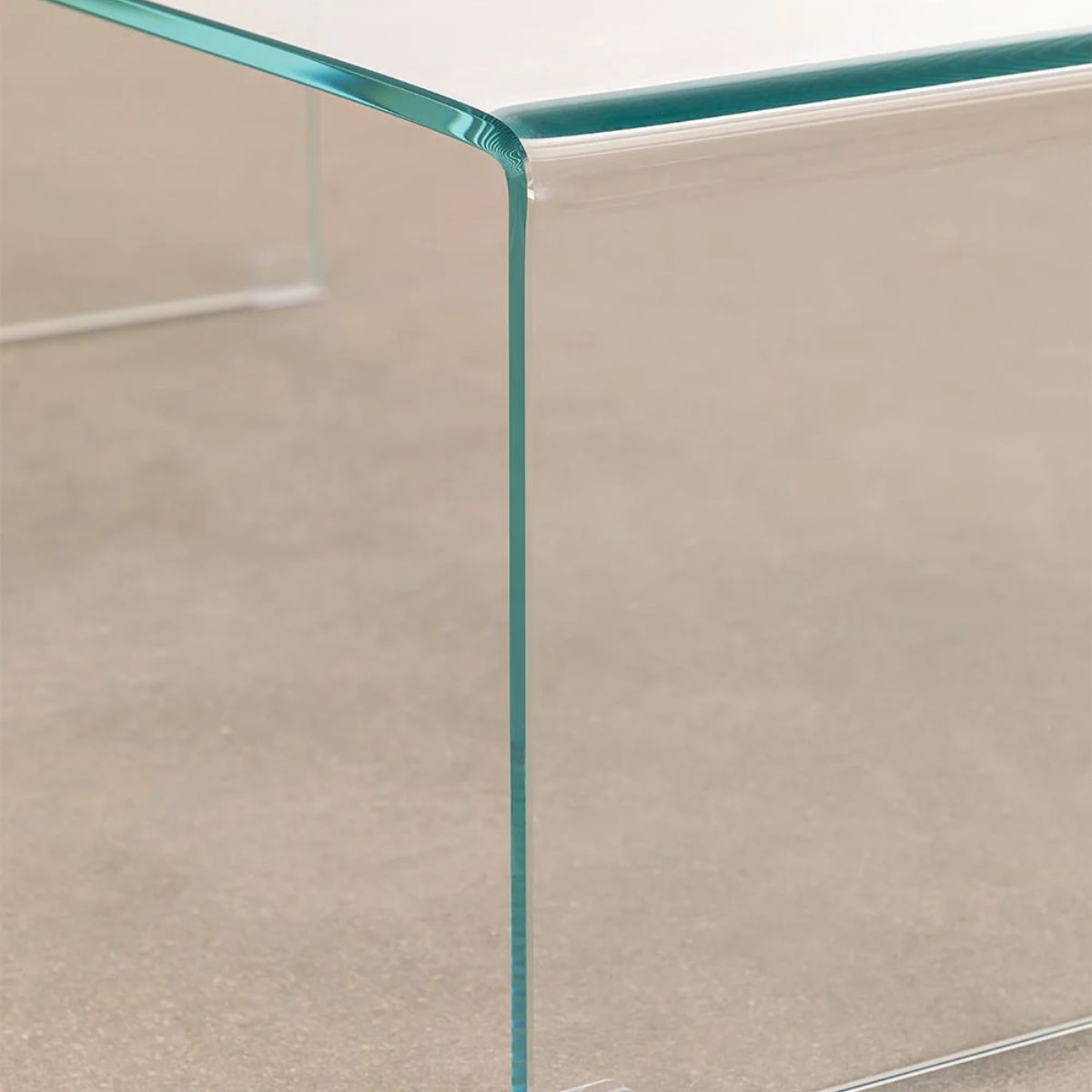 Table basse SKLUM en verre transparent (110x55 cm) Crisis