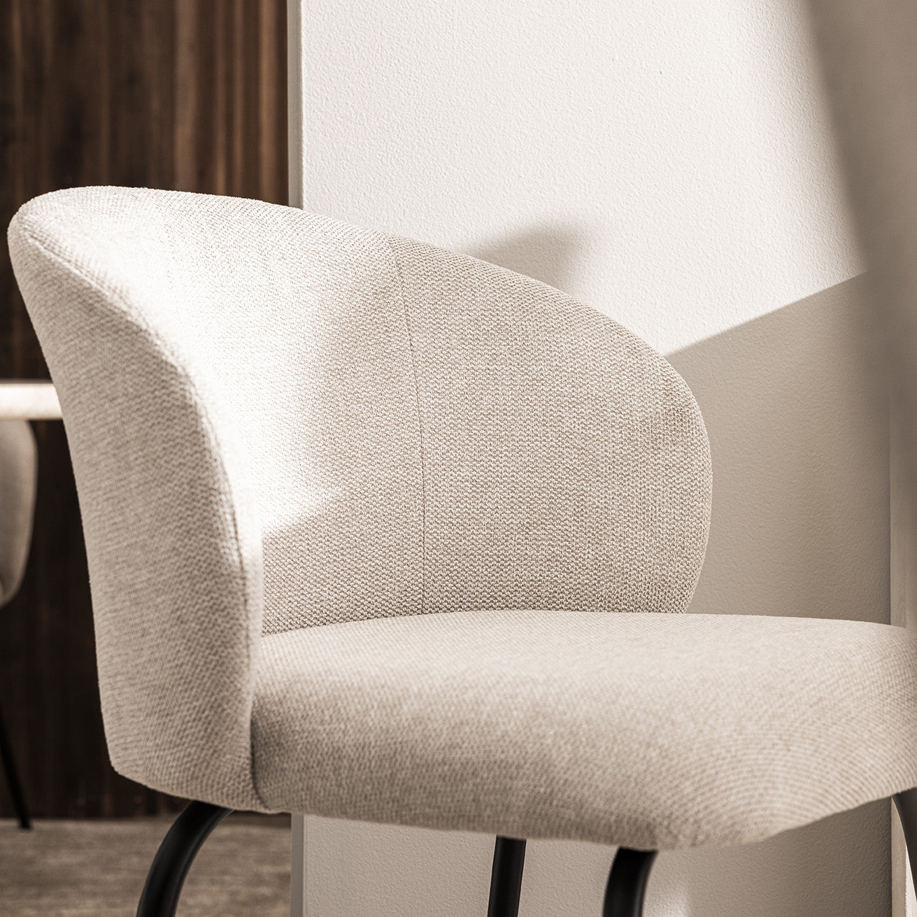 Lot de 2 tabourets de bar Drawer Namia en tissu beige et métal H65cm