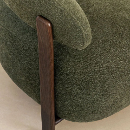 Fauteuil SKLUM en tissu chenille vert et fer Jolie Marron Bois Foncé