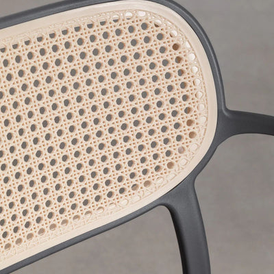 Lot de 4 chaises de jardin SKLUM empilables avec accoudoirs en polypropylène Omara