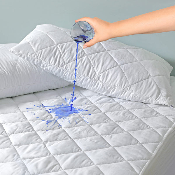 Protège-matelas Bâton Rouge imperméable matelassé, bonnet 35 cm
