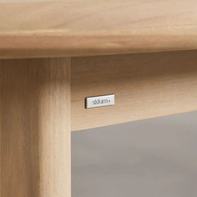 Table de jardin ovale SKLUM en bois d'acacia ULENO 240x100 cm