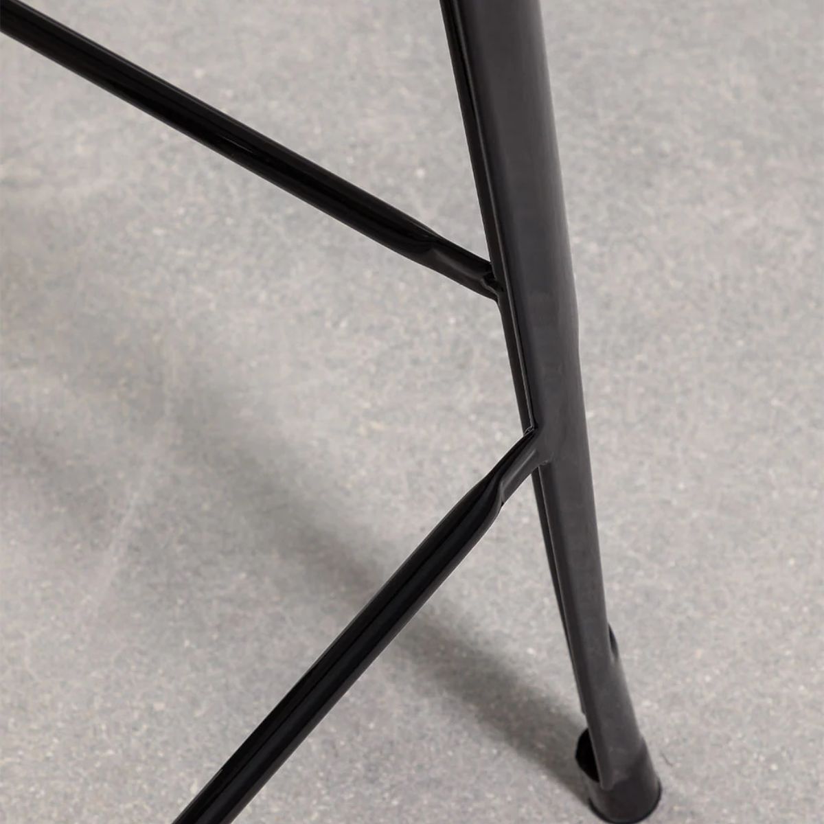 Lot de 4 tabourets hauts SKLUM avec dossier en acier Lix