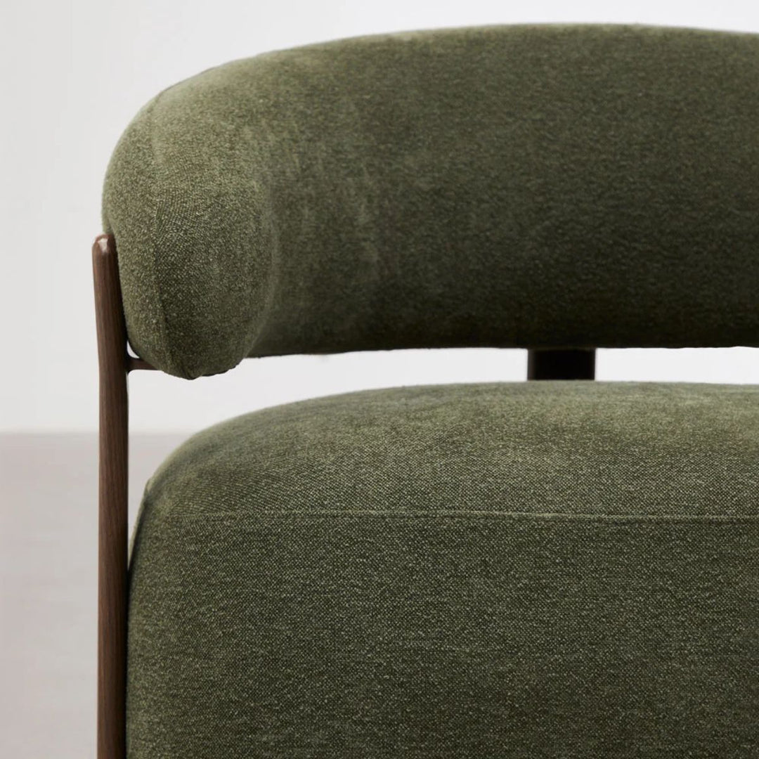 Fauteuil SKLUM en tissu chenille vert et fer Jolie Marron Bois Foncé