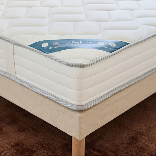 Matelas mousse HR La Redoute Intérieurs, soutien ferme, accueil mémoire de forme