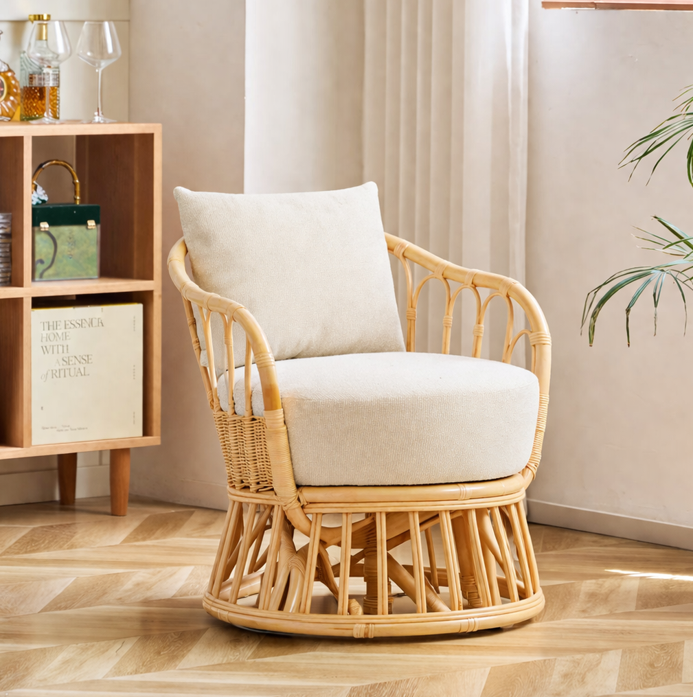 Fauteuil Nordlys en rotin naturel et tissu beige PALOPO