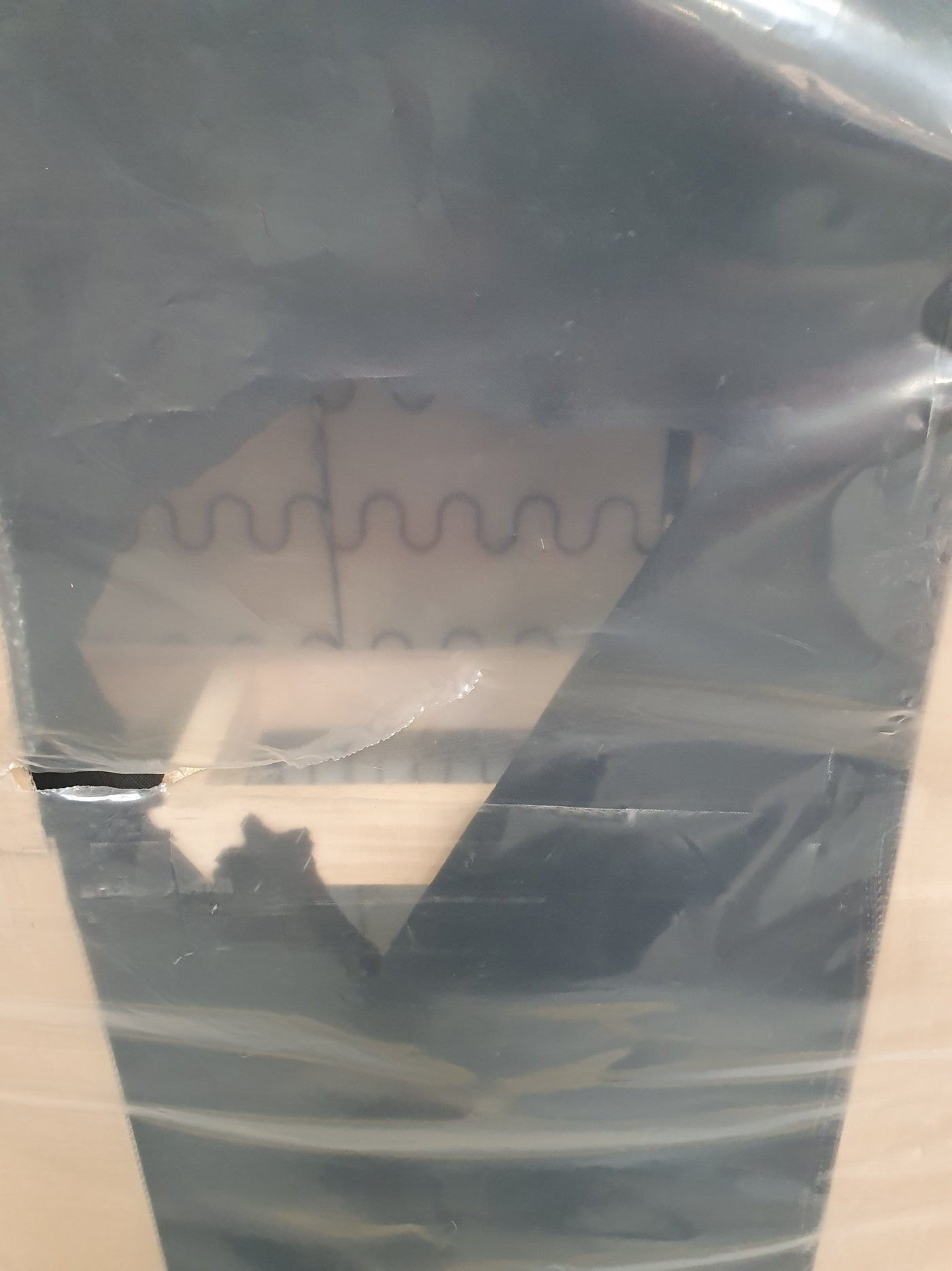 Canapé panoramique convertible LES TENDANCES Romy en velours et Pieds métal noir