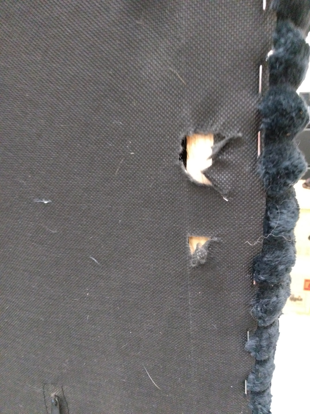 Canapé d'angle reversible 4 places GARANCE en velours côtelé BESTMOBILIER noir