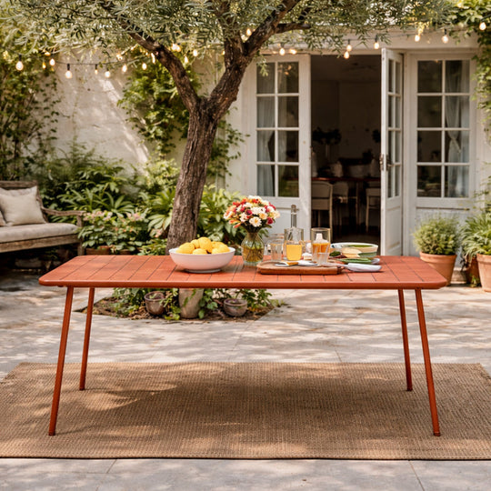 table-acier-terracotta-6-8-places-exterieur-bergame-ambiance-3-concept-usine