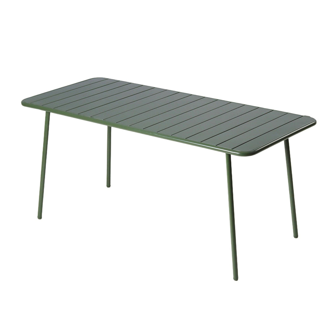 table-acier-vert-6-8-places-exterieur-bergame-packshot-concept-usine