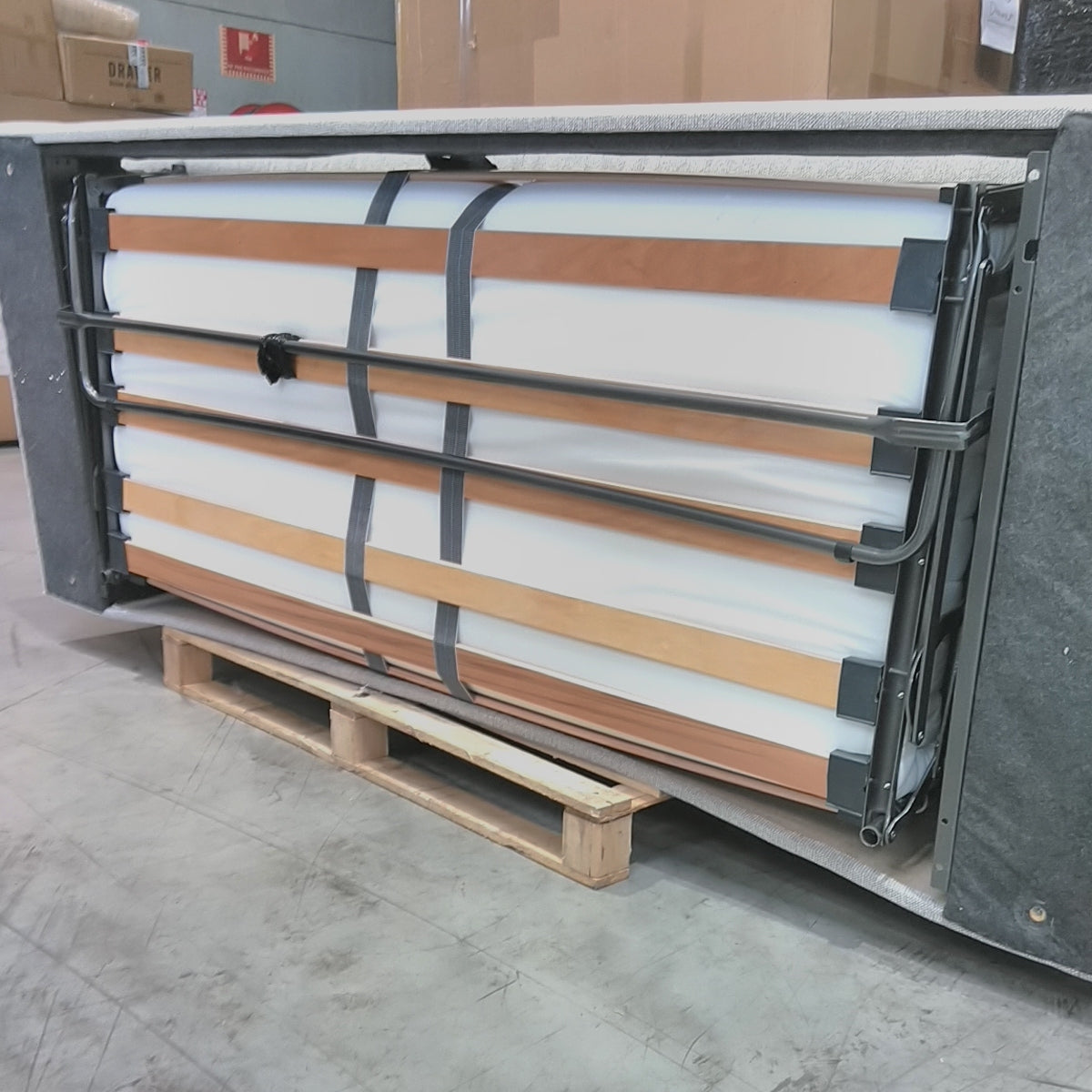 Canapé convertible DRAWER Villabon 4 places en tissu naturel pieds bois foncé