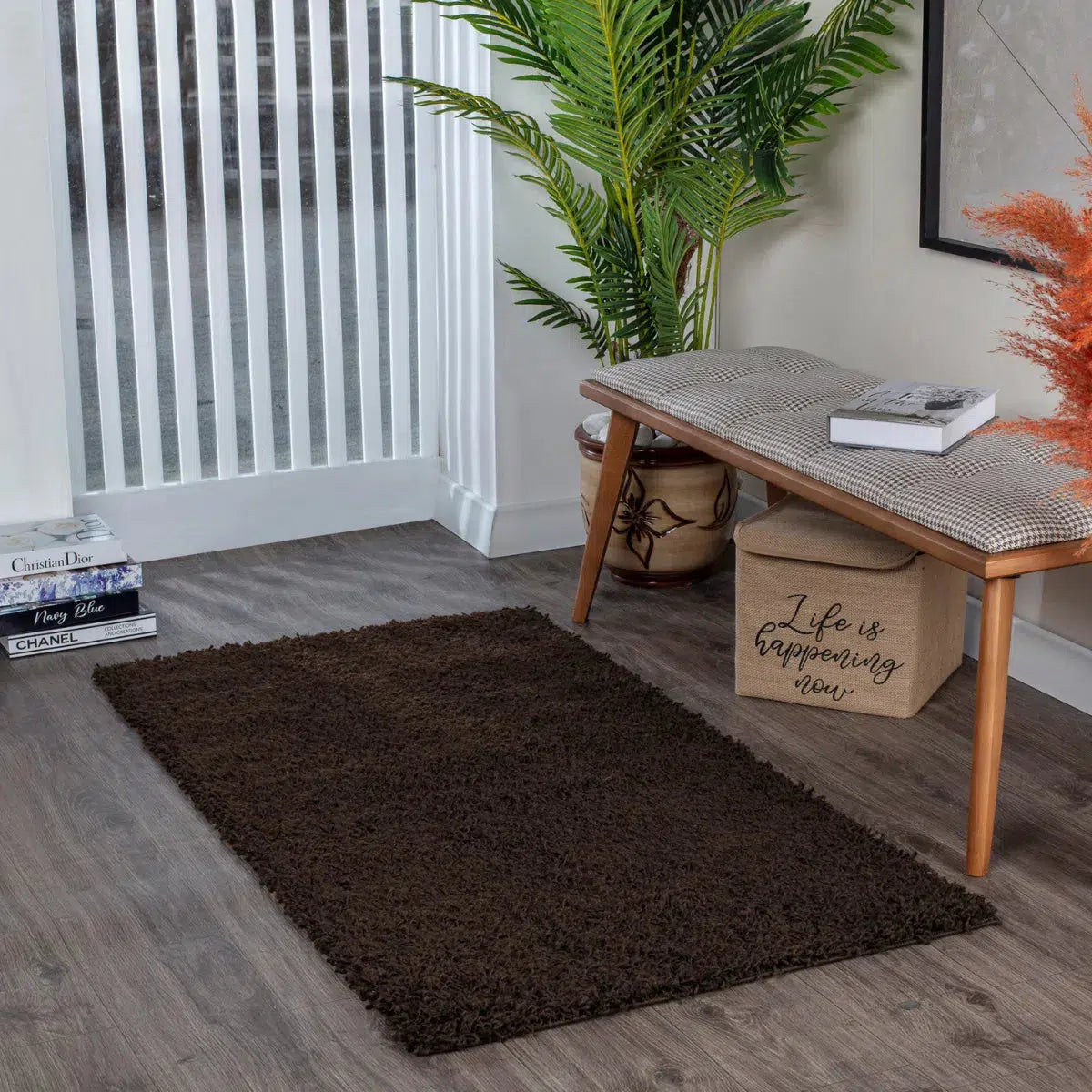 Tapis SURYA Lilly shaggy, uni marron foncé à poils longs
