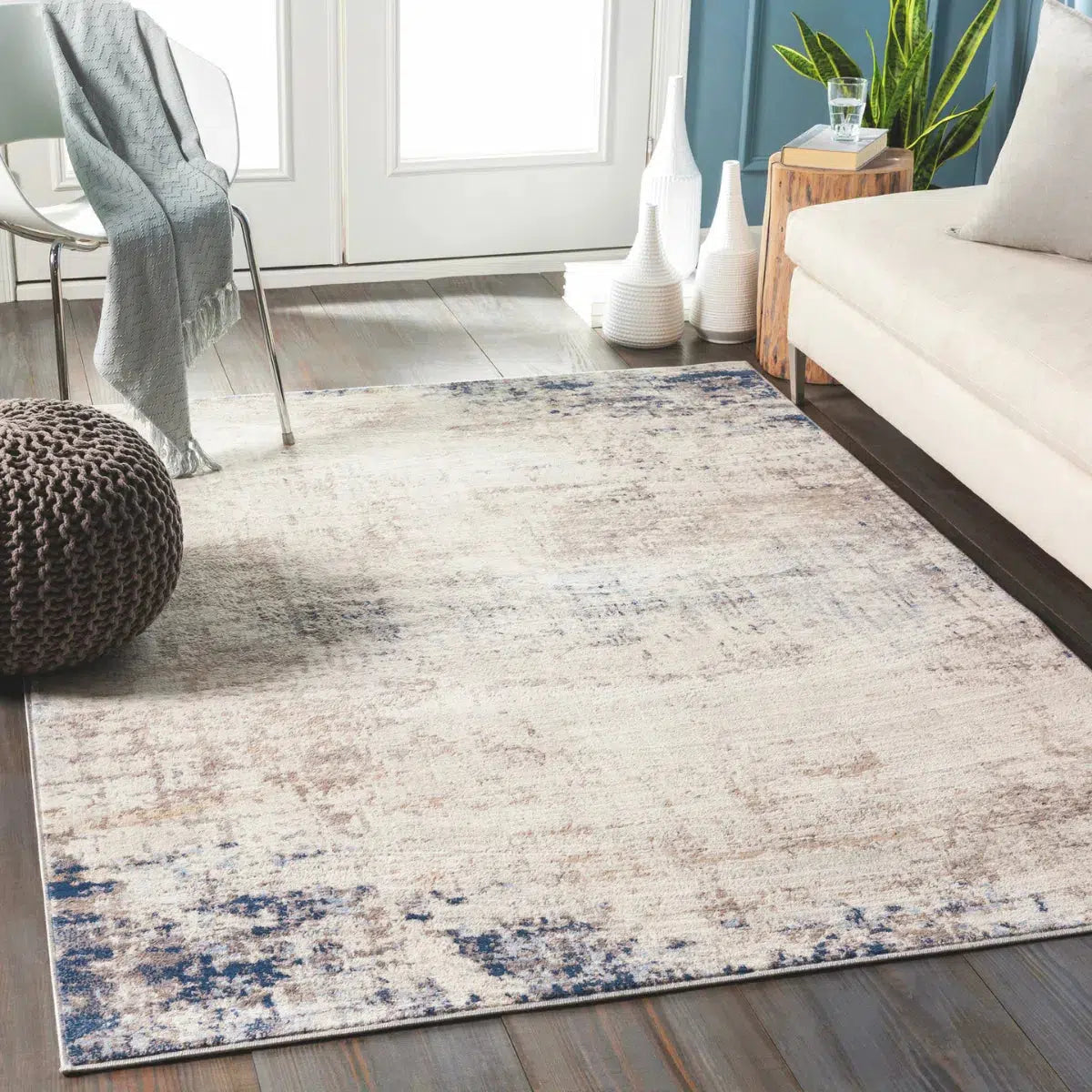 Tapis SURYA Alix moderne, motif abstrait effet patiné ivoire, taupe, gris et bleu foncé