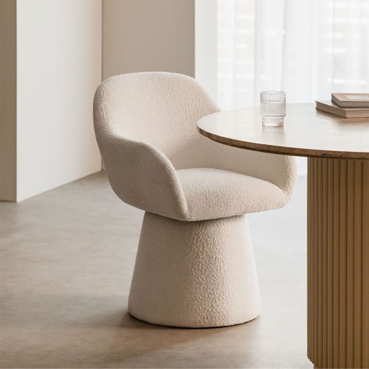 Chaise SKLUM de salle à manger avec accoudoirs Erica