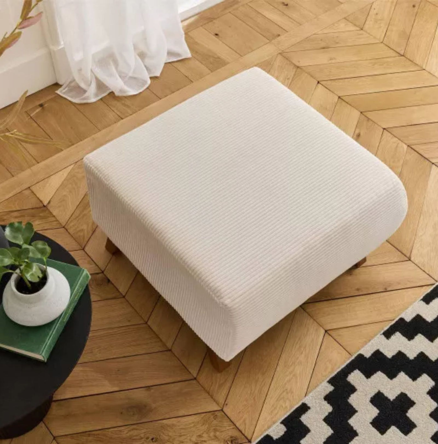 Pouf 65 cm en velours côtelé CRISTAL