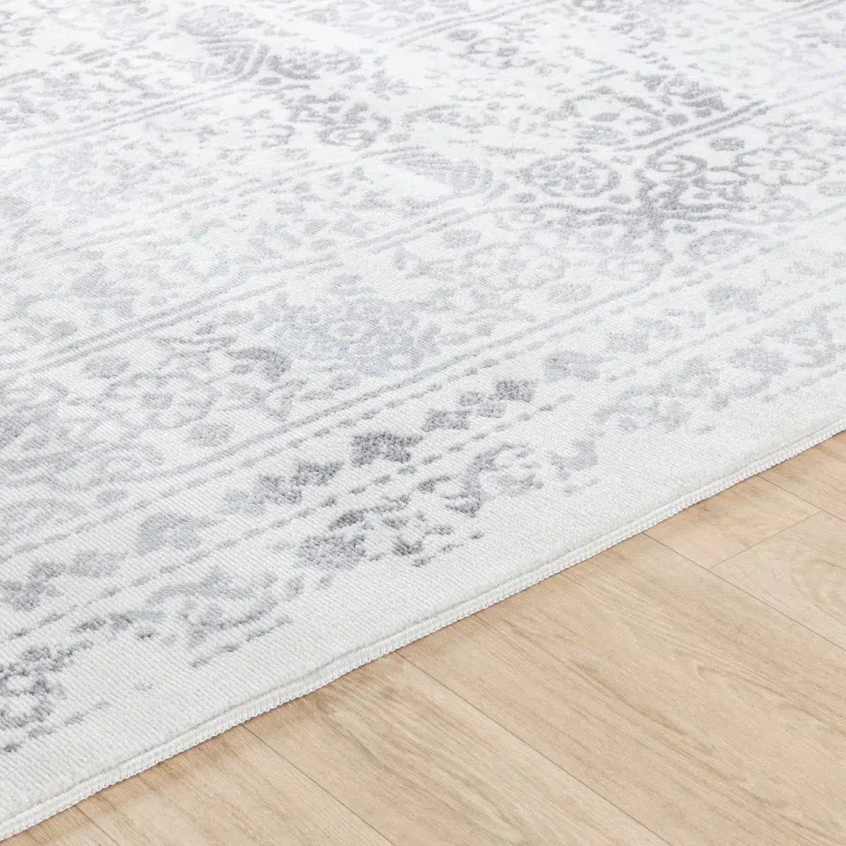 Tapis SURYA Vicky oriental, motif médaillon effet usé gris clair et ivoire, vue 2