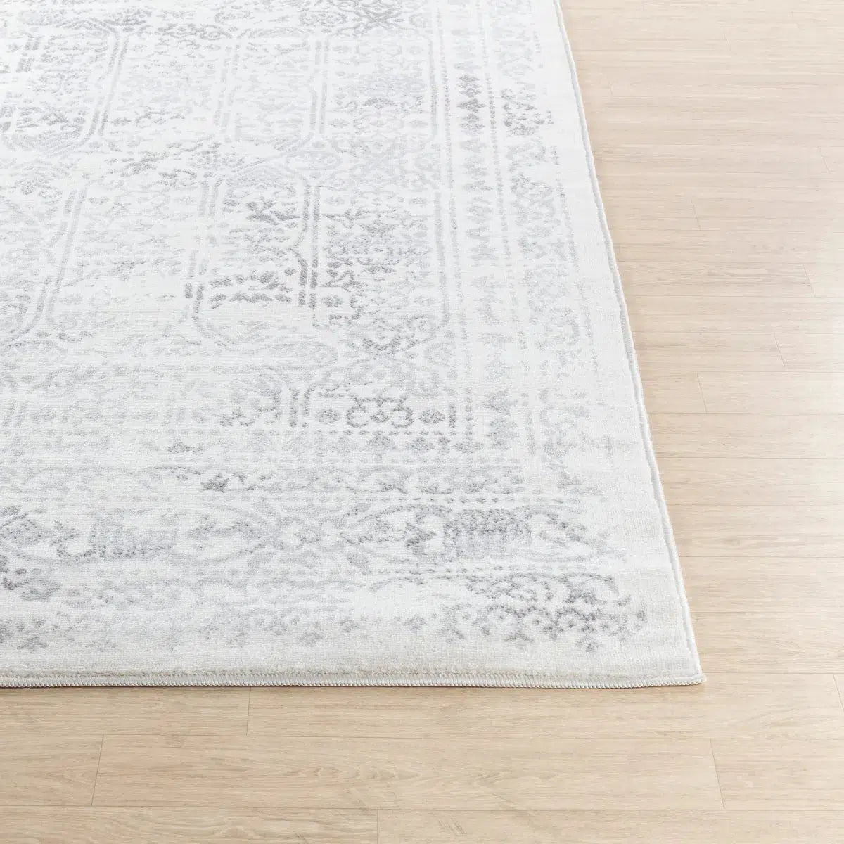 Tapis SURYA Vicky oriental, motif médaillon effet usé gris clair et ivoire, vue 3