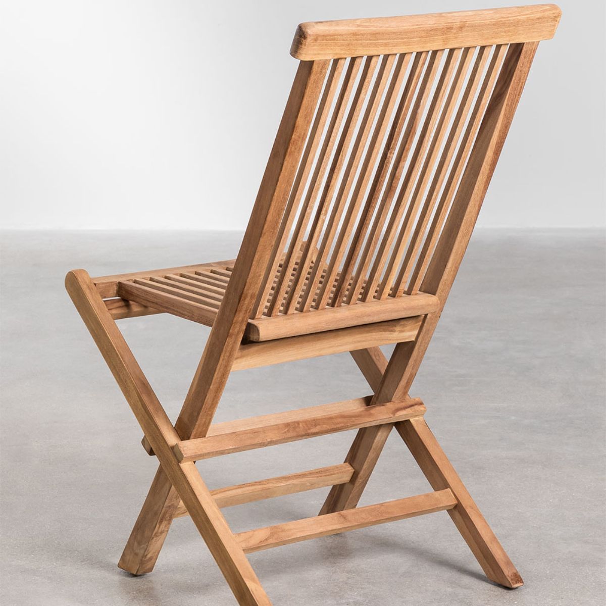 Pack de 2 chaises de jardin pliantes en bois de teck Pira SKLUM