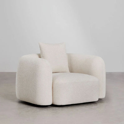 Fauteuil SKLUM Coco en tissu chenille epais blanc