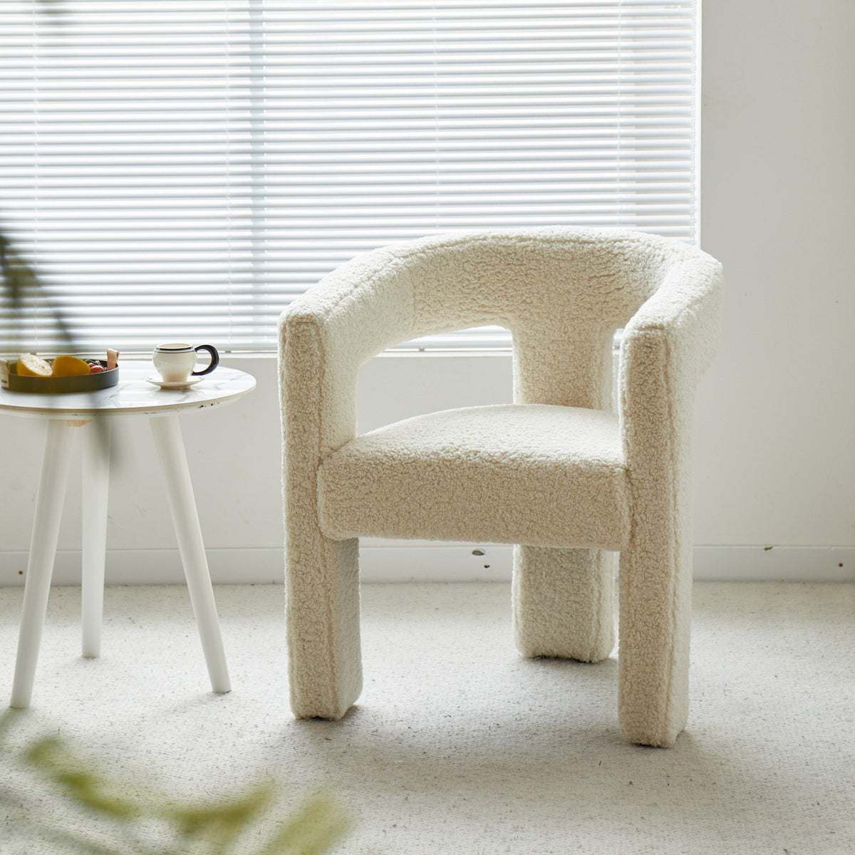 Fauteuil Nordlys en bouclettes blanches ARUSHA