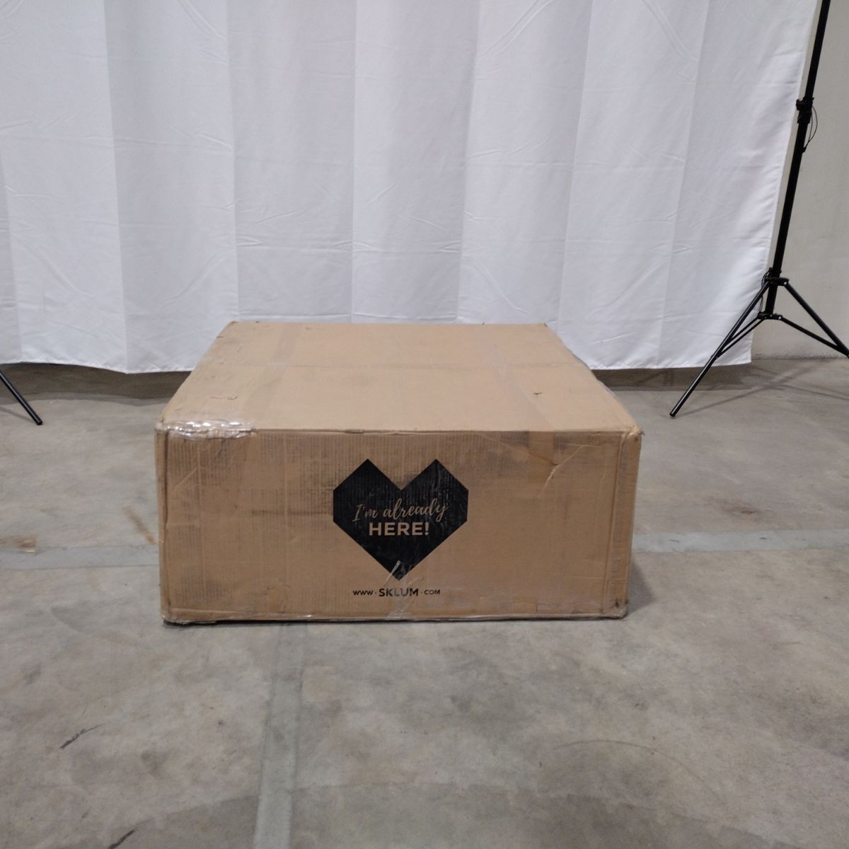 Table basse ronde en ciment (Ø80 cm) Darwys SKLUM