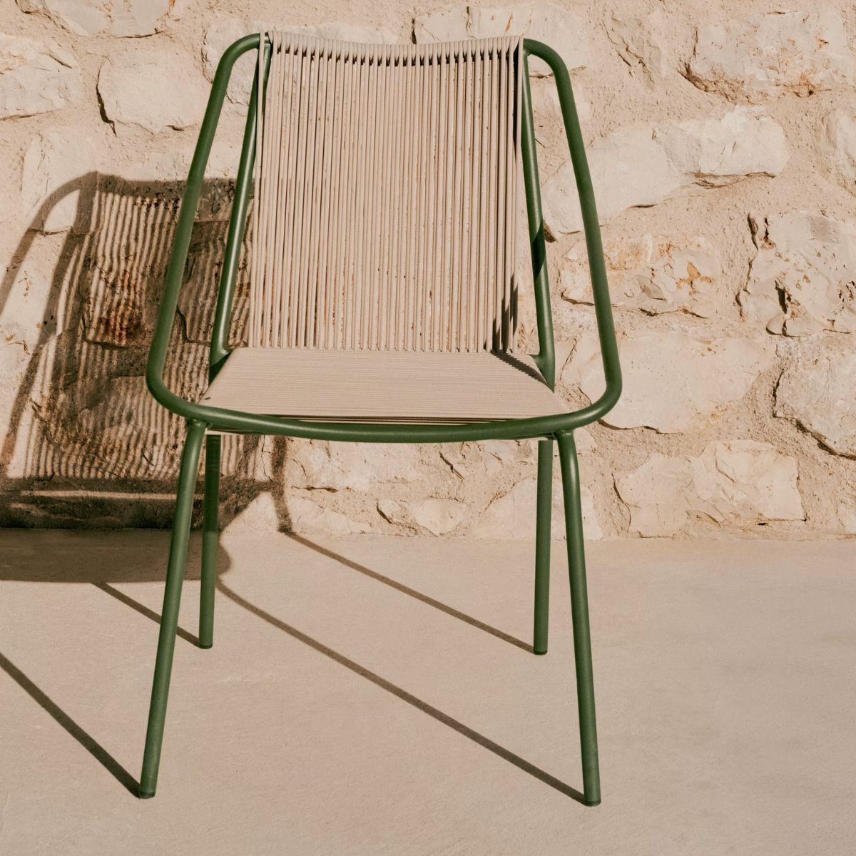 Lot de 4 chaises d’extérieur Zivia en corde écrue et acier galvanisé vert Kave Home