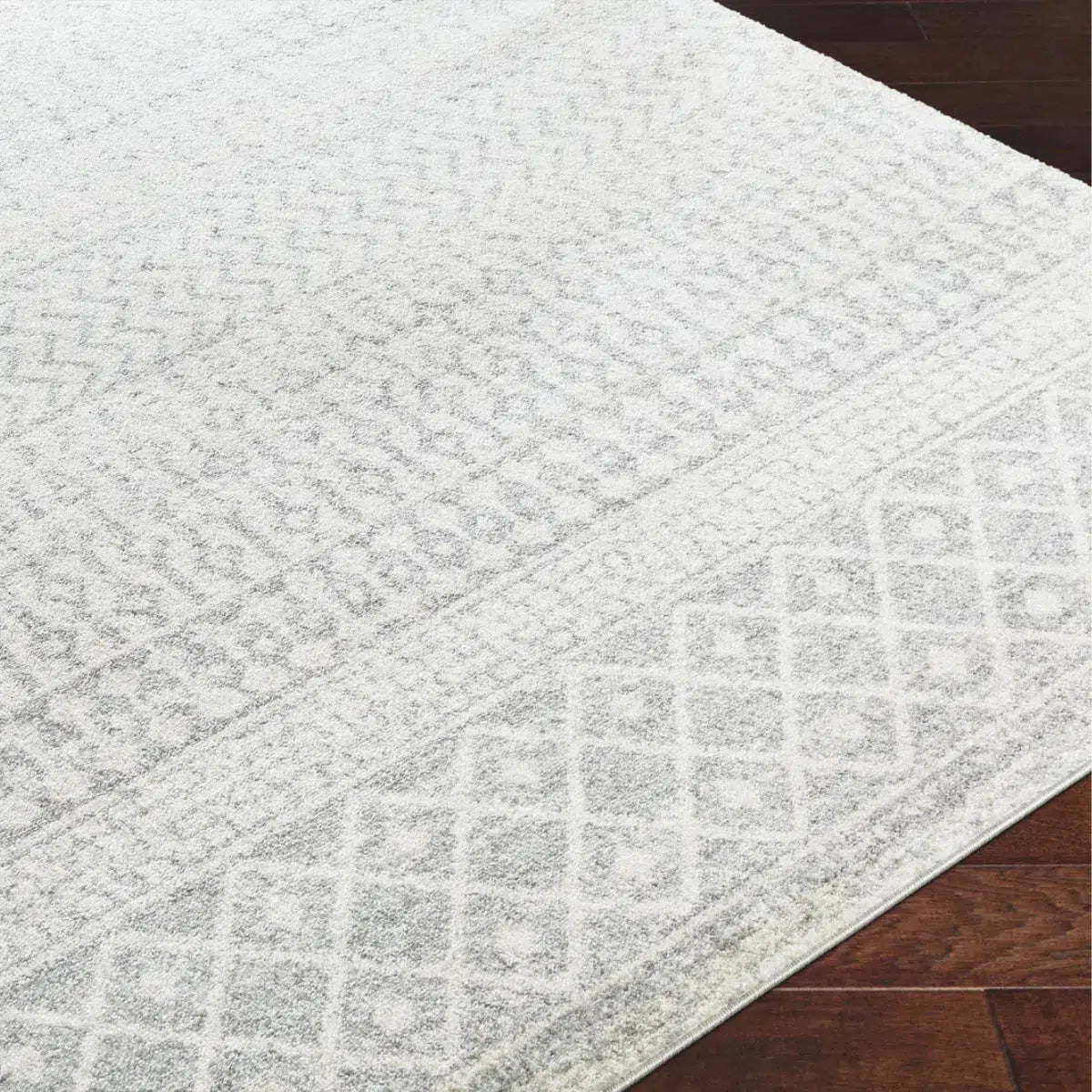 Tapis SURYA Mila scandinave, motif géométrique fin gris clair sur fond blanc, vue 6