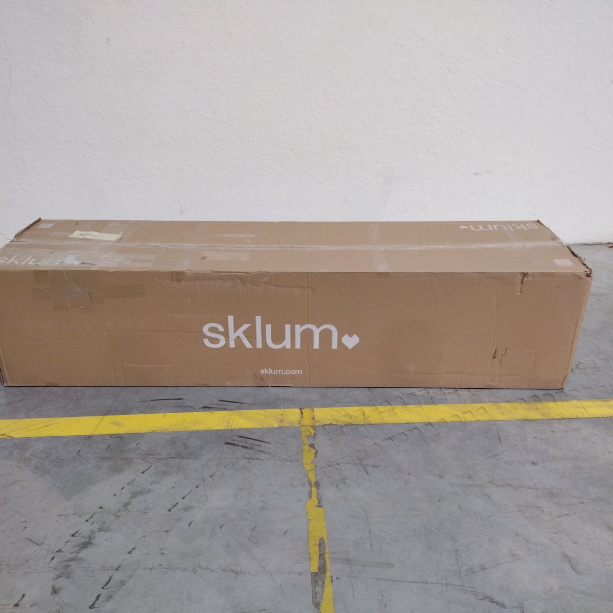 Meuble TV en bois Deleyna 200cm SKLUM- Léger défaut