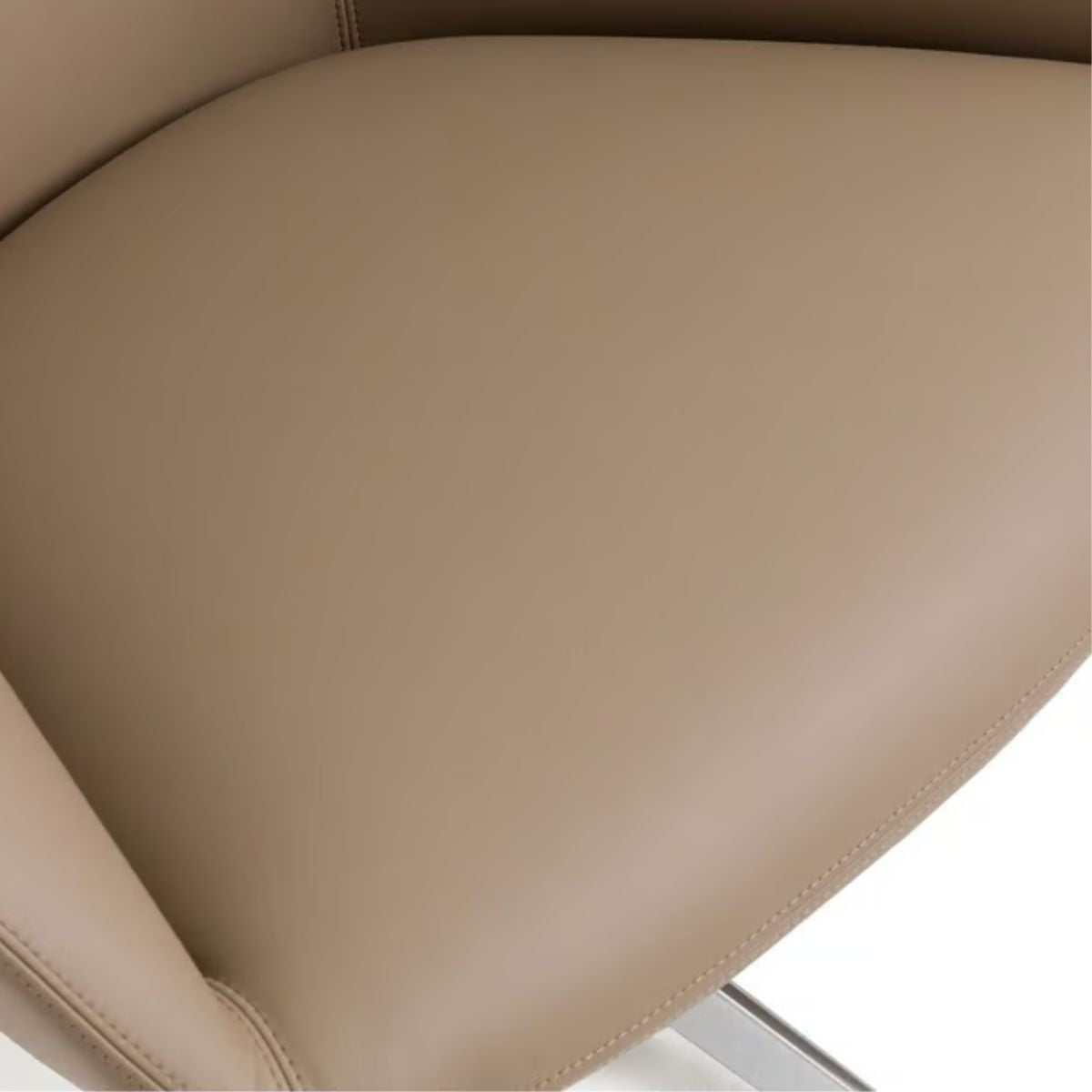 Fauteuil Archie cuir pleine fleur taupe AMPM