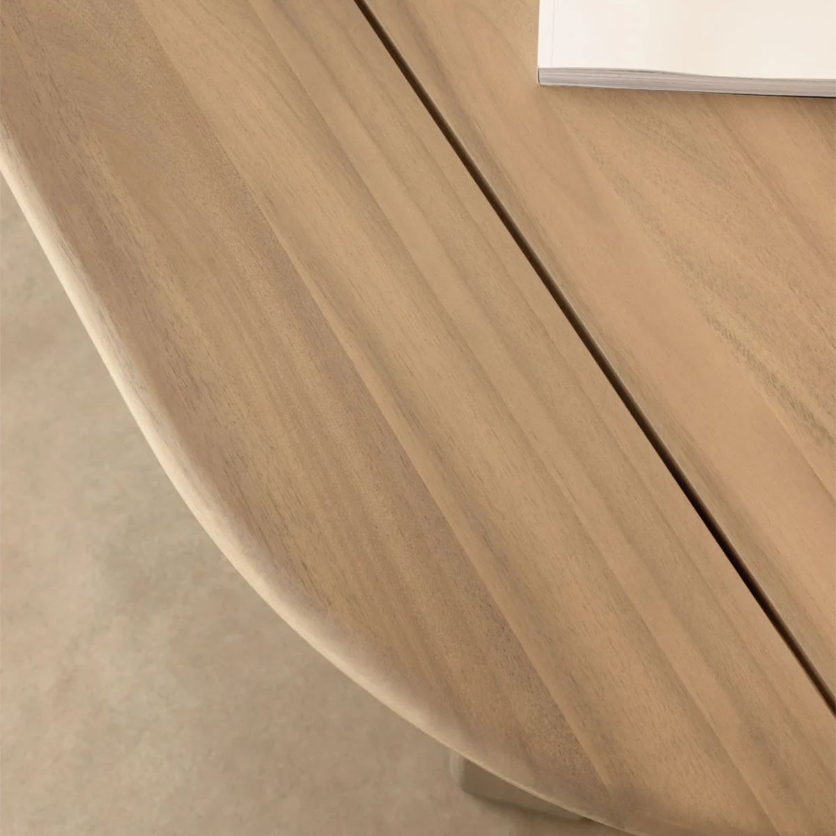 Table de jardin ovale SKLUM en bois d'acacia ULENO 240x100 cm