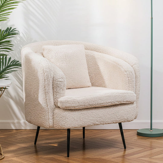 Fauteuil de salon en métal et bouclettes blanches