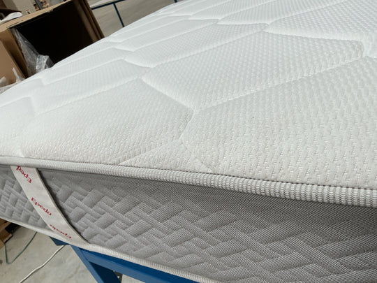 Matelas EPEDA Itinéraire 540 ressorts ensachés ferme Itinéraire 120x190cm