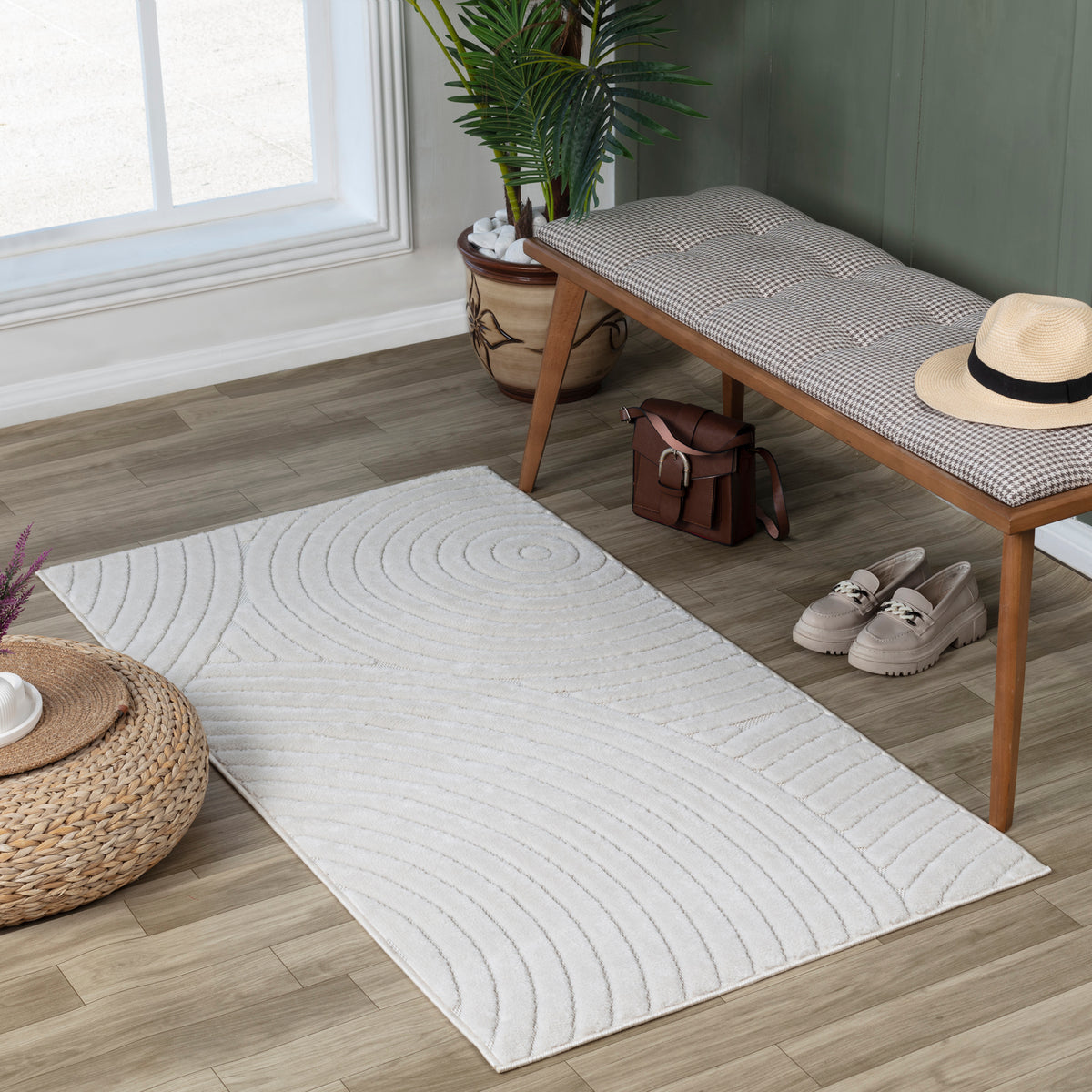 Tapis SURYA Kaysa scandinave, motif arcs concentriques en relief blanc