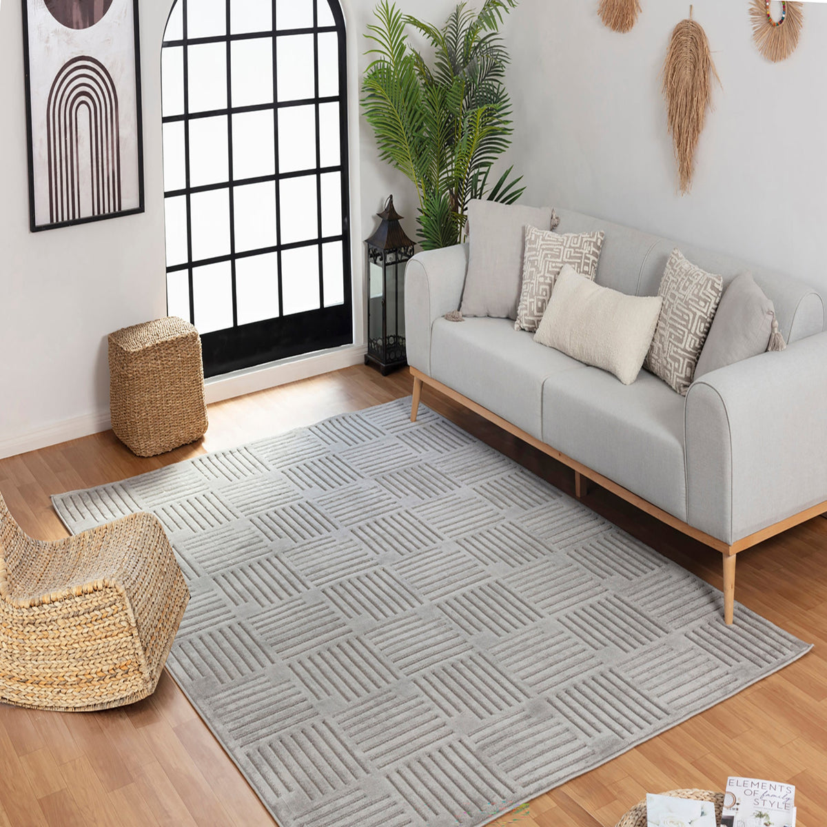 Tapis SURYA Curico scandinave, motif carrés striés en relief, gris
