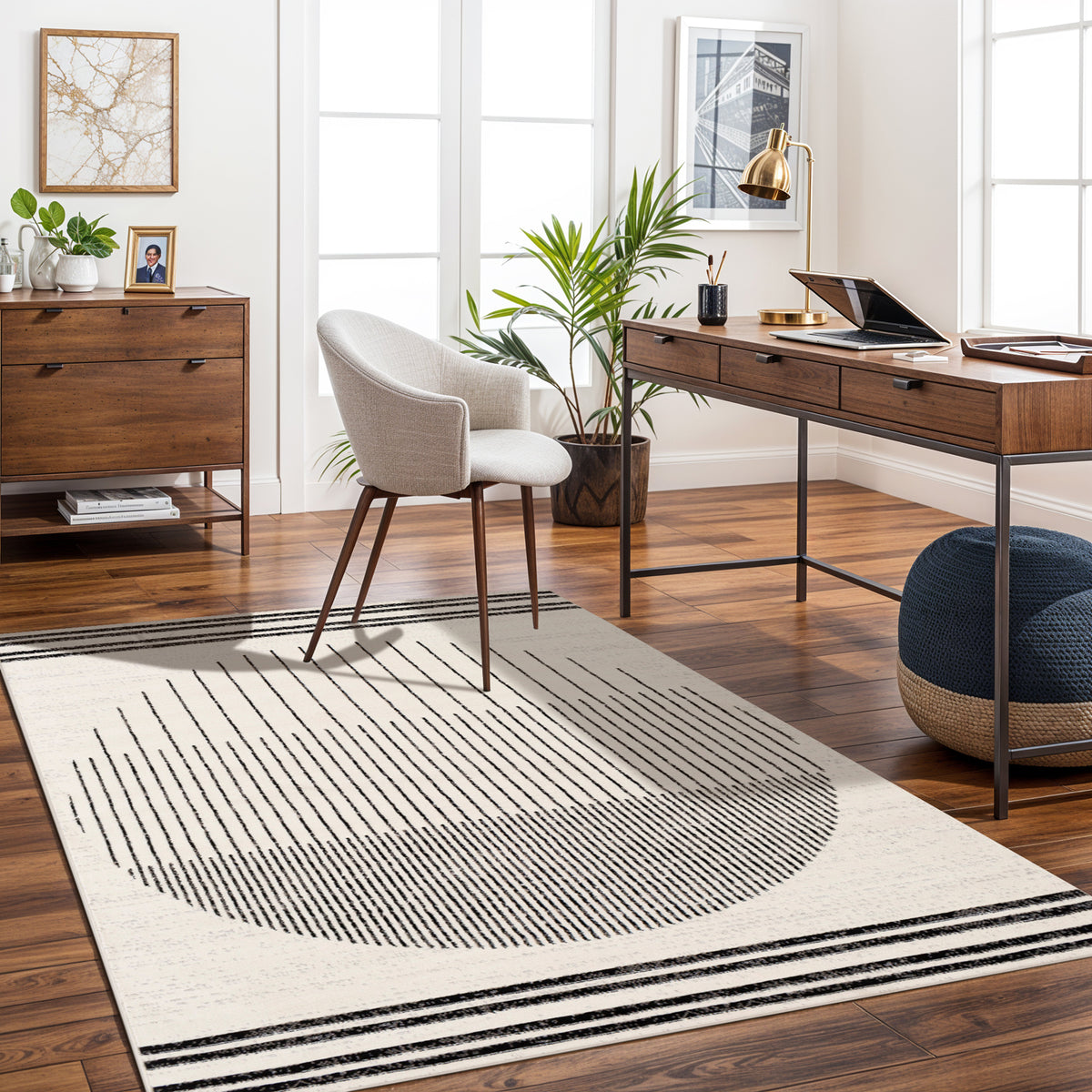 Tapis SURYA Santiago scandinave, motif d'arcs gris et lignes noires sur fond blanc cassé