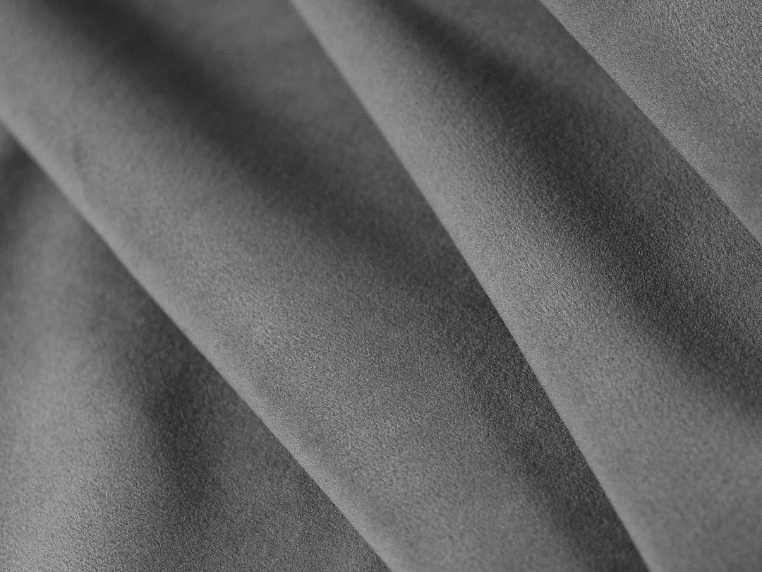Tête de lit CXL by Christian Lacroix Alpilles en velours gris clair 200x200cm — photo produit