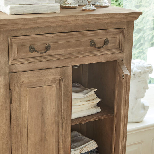 Armoire Loberon BORTONI marron avec pieds — photo produit