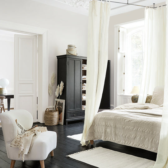 Armoire LOBERON Sirevol noir vieilli jamais utilisé — photo produit