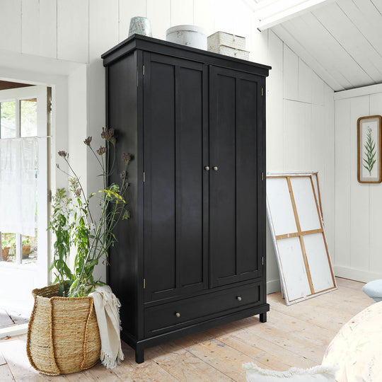 Armoire LOBERON Sirevol noir vieilli jamais utilisé — photo produit