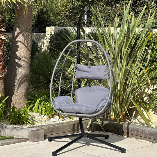 Fauteuil suspendu Nordlys en rotin et métal noir VENICE