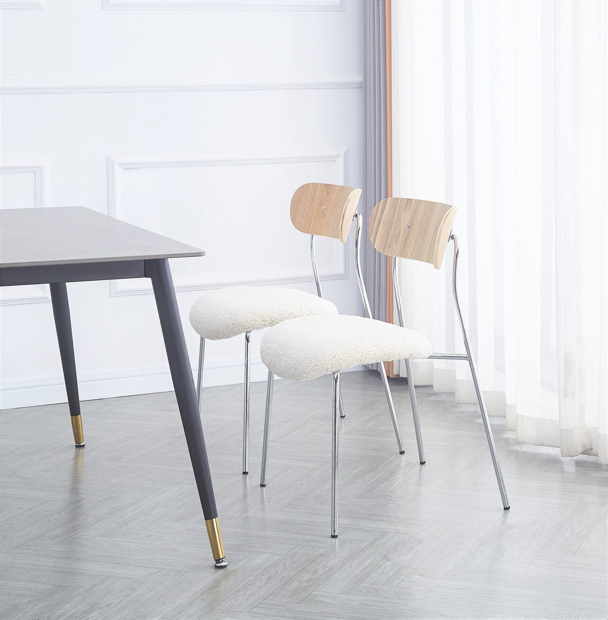 Lot de 2 chaises industrielles en métal et bouclettes blanc