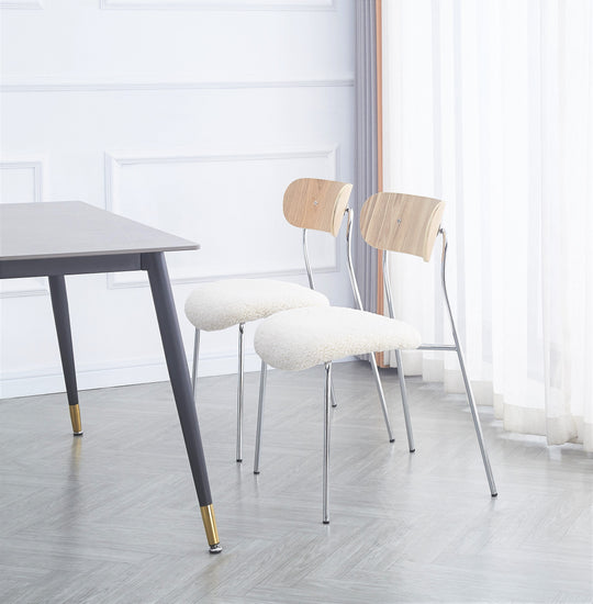 Lot de 2 chaises industrielles en métal et bouclettes blanc