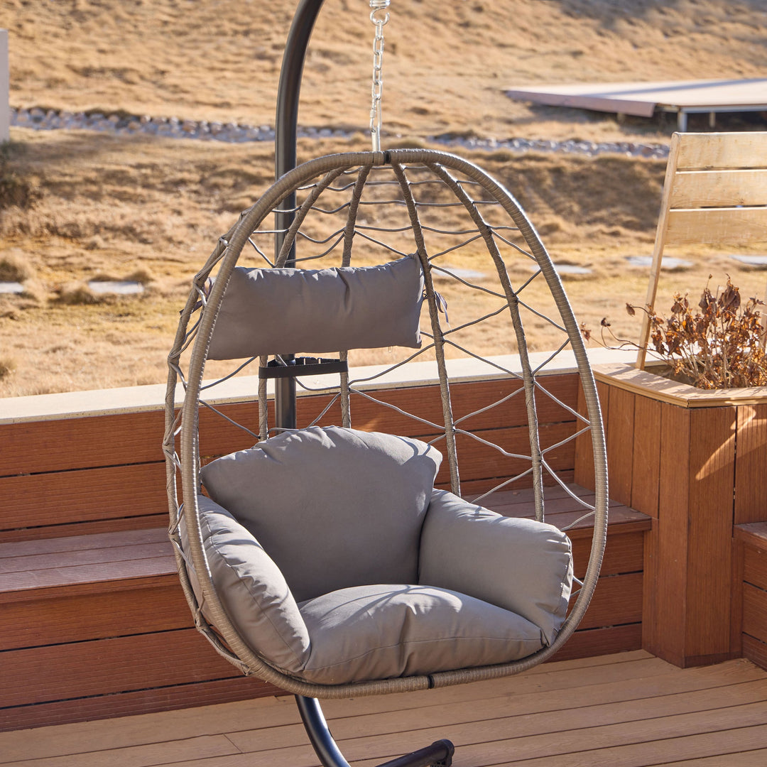 Fauteuil suspendu Nordlys en rotin et métal noir VENICE