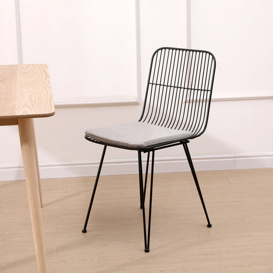 Lot de 2 chaises industrielles filaires Nordlys en métal noir CHESTER