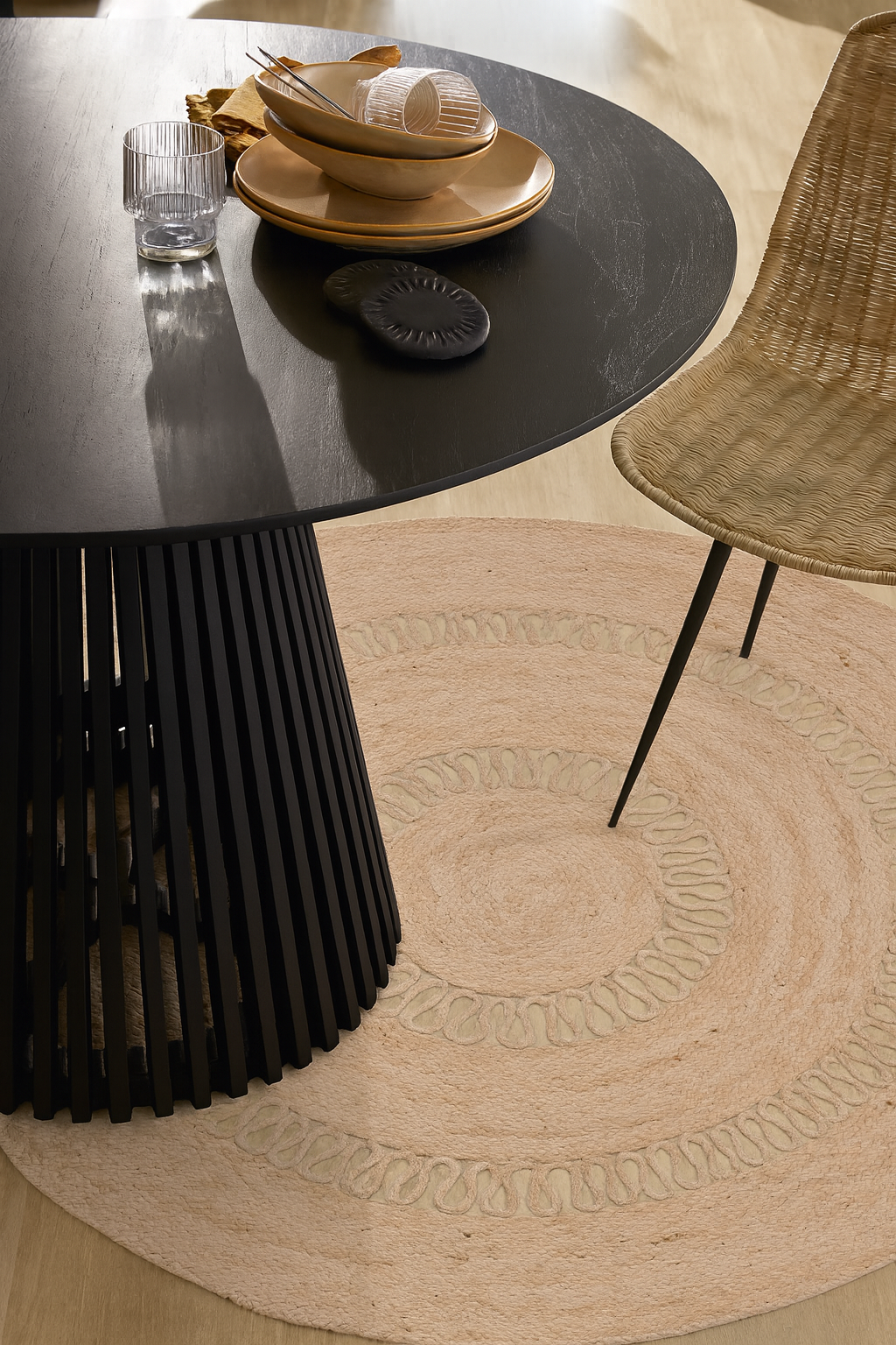 Tapis rond Nordlys en jute naturelle tissée marron 180 x 180 cm RUNE