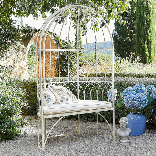 Banc LOBERON Rivandelle en forme de gloriette blanc vieilli — photo produit