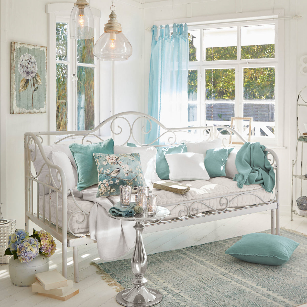Banquette convertible LOBERON Maditha 2 places en fer blanc — photo produit