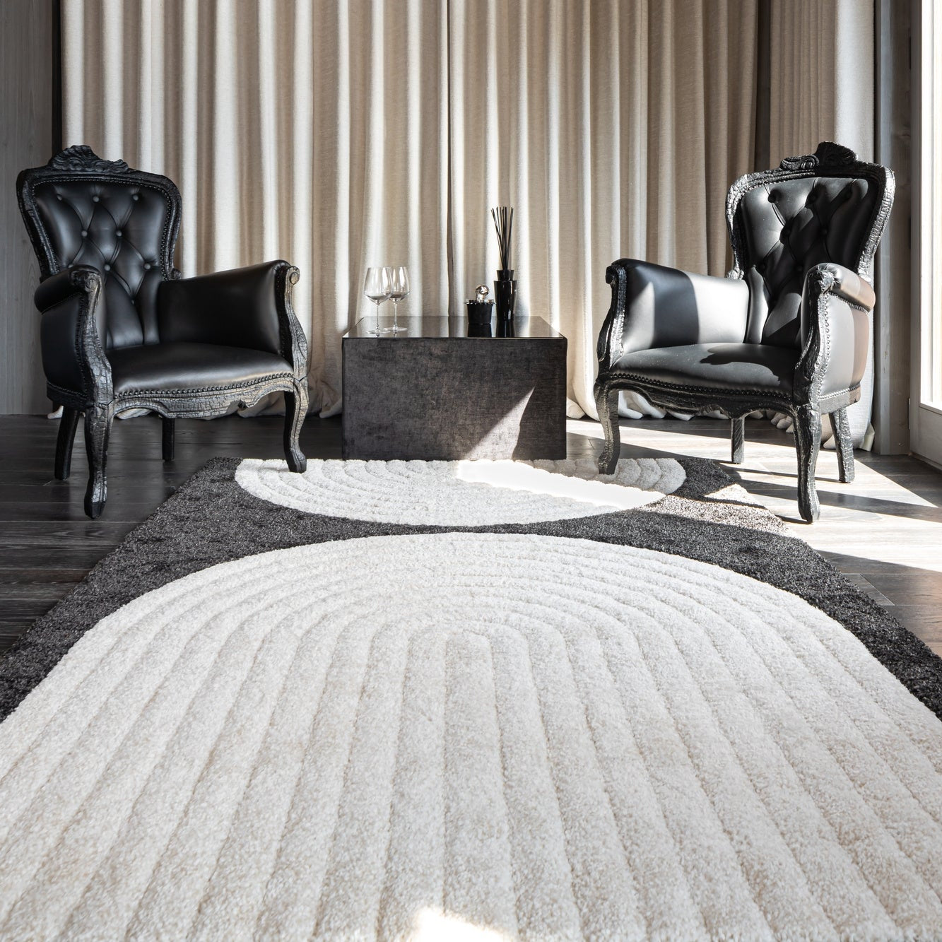 Tapis Épais Graphique Noir et Crème