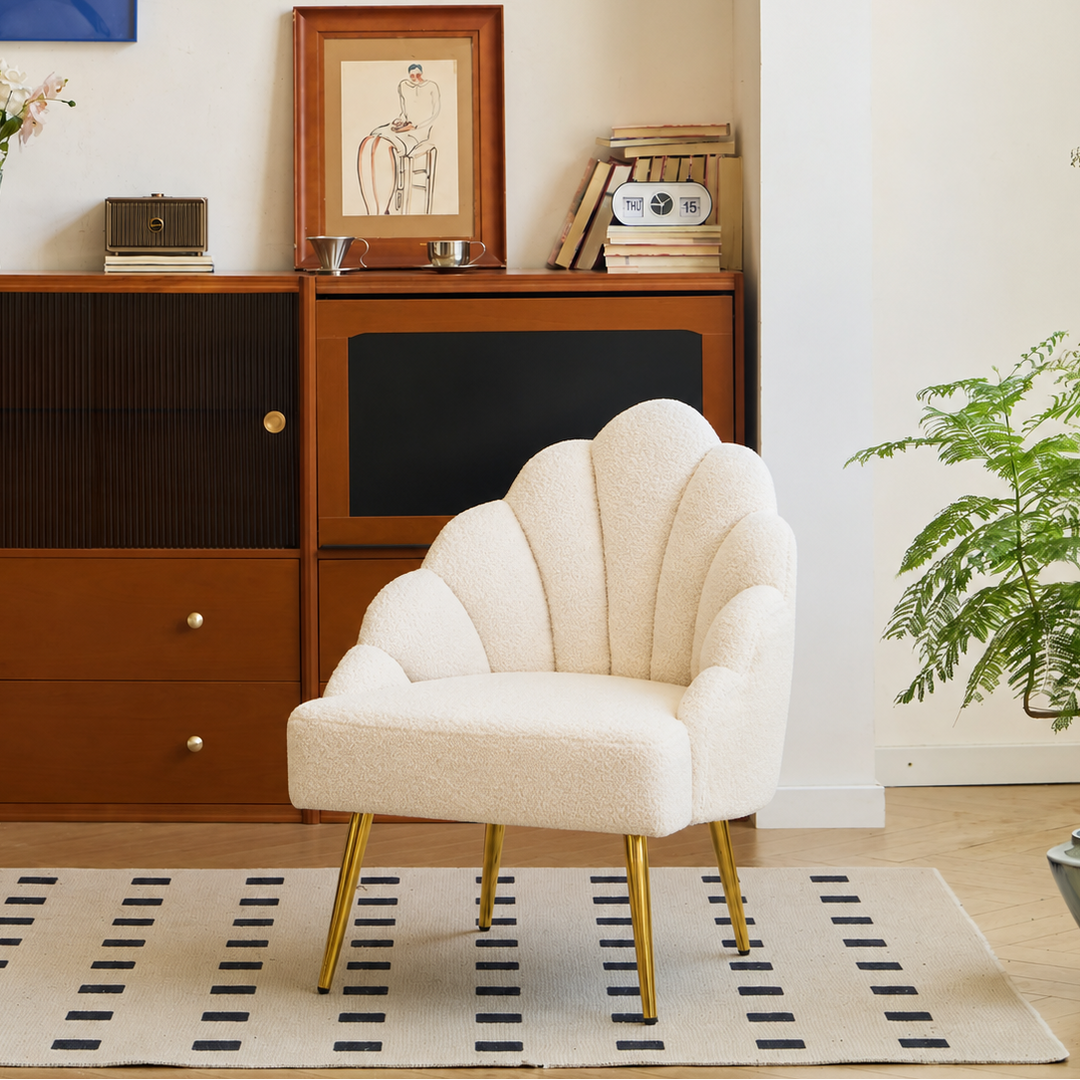 Fauteuil rétro Nordlys en métal et bouclettes blanches BOLGE