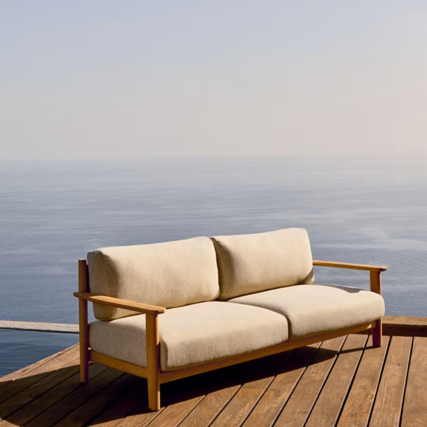 Canapé KAVE HOME Tirant 3 places en bois de teck